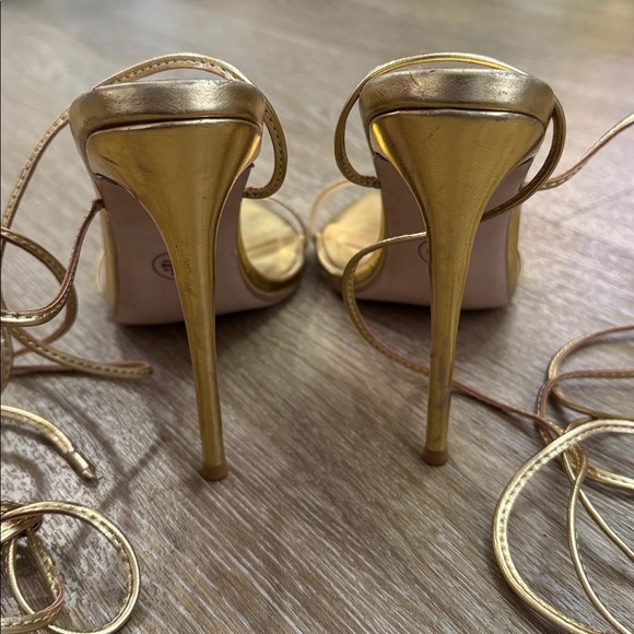 FEMME LA Los Angeles Luce Minimale Gold Strappy High Heels Size 41 - Picture 6 of 11